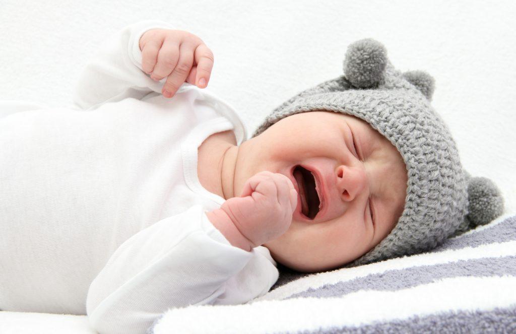 Как делать клизму новорожденному при запоре в домашних условиях thumbnail