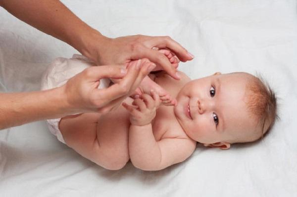 2 месяца ребенку развитие и игры массаж фото thumbnail