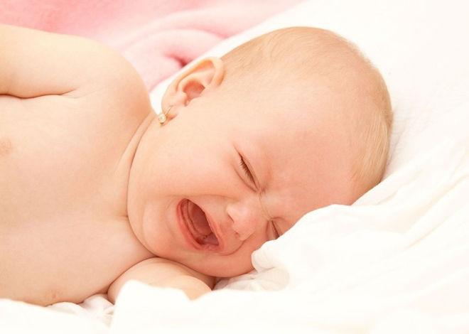У трехмесячного ребенка кашель без температуры thumbnail