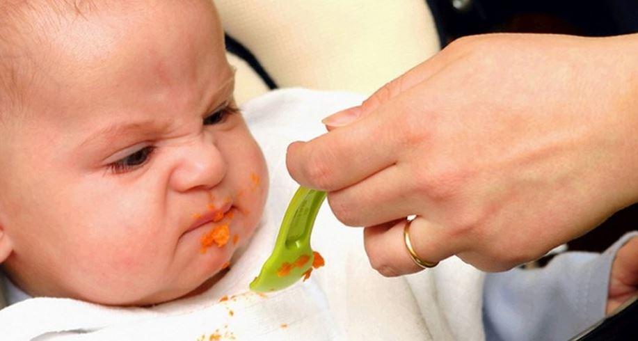 Как поить ребенка после рвоты thumbnail