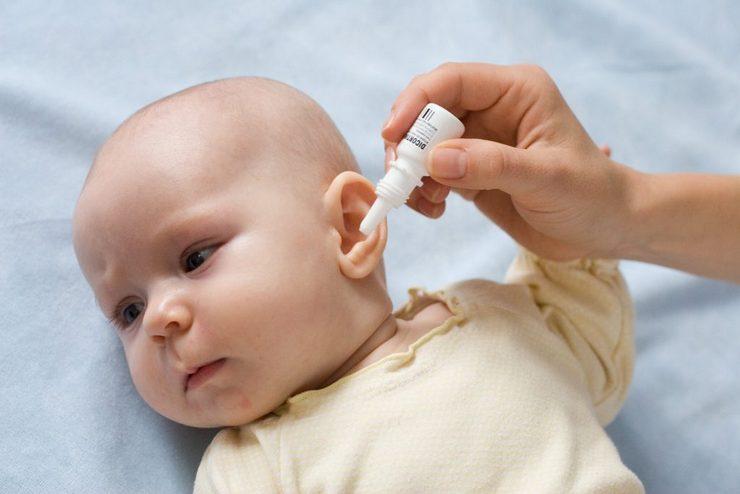 У ребенка температура заложен нос и уши thumbnail