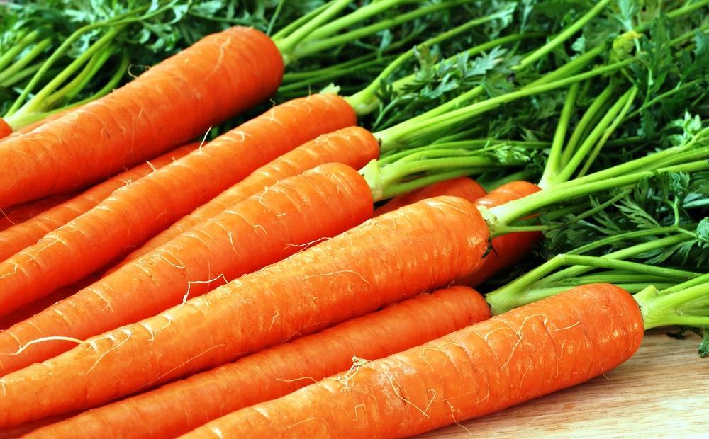 Морковь и другие продукты могут влиять на оттенок стула