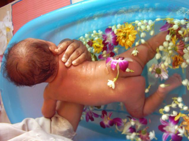 Ванны с ромашкой польза для новорожденных thumbnail