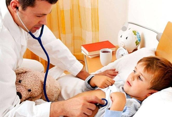 Отраженная боль в животе у ребенка может быть вызвана пневмонией